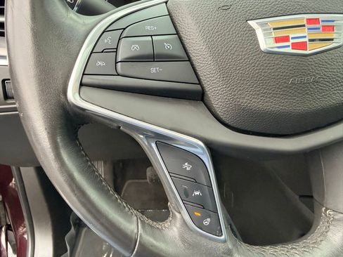 Used 2017 Cadillac XT5 Luxury image 19