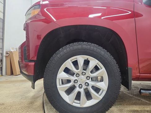 Used 2020 Chevrolet Silverado 1500 Custom w/ Custom Value Package image 19