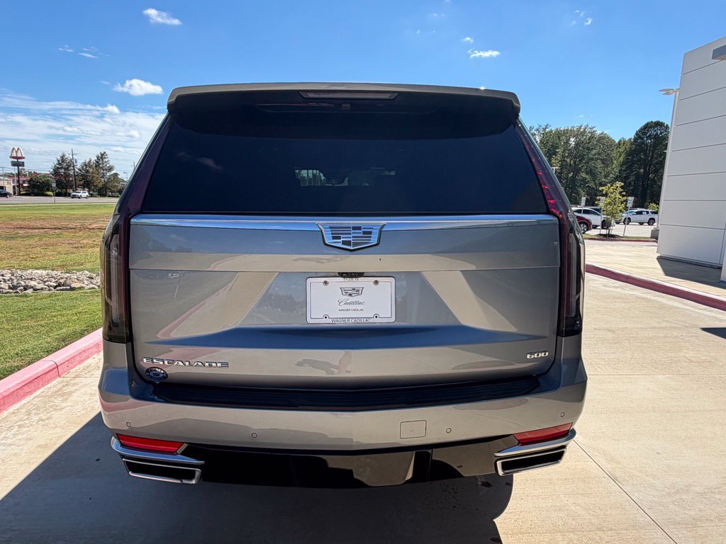 Used 2023 Cadillac Escalade Premium Luxury w/ Performance Package RWD image 5