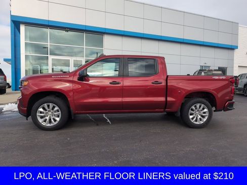 Used 2020 Chevrolet Silverado 1500 Custom w/ Custom Value Package image 4