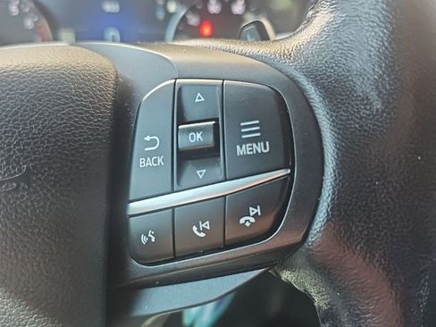 Used 2020 Ford Explorer XLT w/ Equipment Group 202A AWD/4WD image 8
