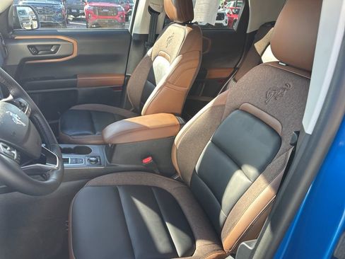 Certified 2025 Ford Bronco Sport Outer Banks AWD/4WD image 8