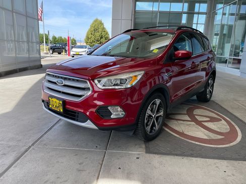 Used 2018 Ford Escape SEL AWD/4WD image 7