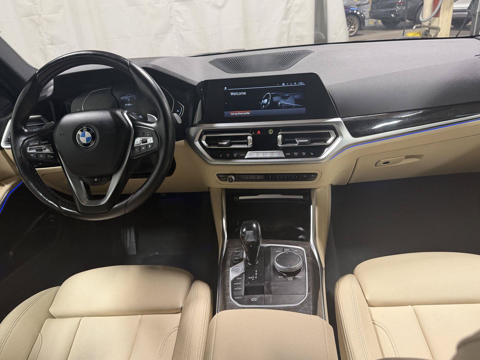 Used 2021 BMW 330i xDrive Sedan w/ Convenience Package AWD/4WD image 8