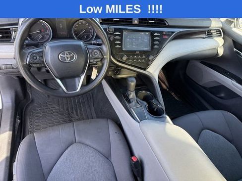 Used 2020 Toyota Camry LE FWD image 17