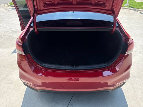 Used 2022 Hyundai Accent SEL FWD image 33