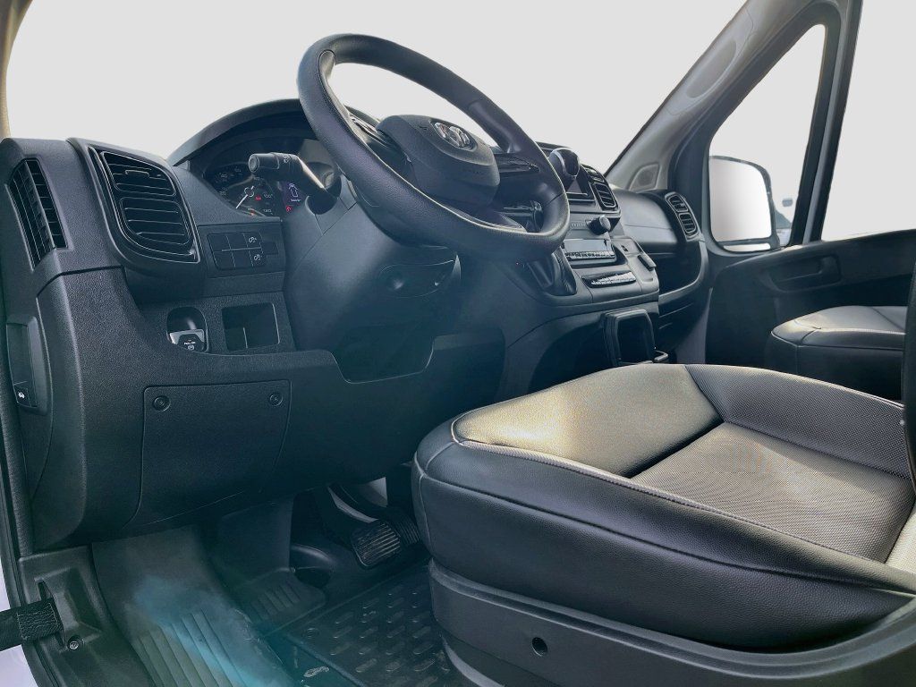 Used 2023 RAM ProMaster 2500 FWD image 9