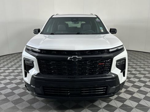 Used 2024 Chevrolet Traverse RS image 13
