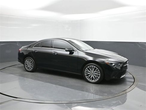 Used 2025 Mercedes-Benz CLA 250 image 17