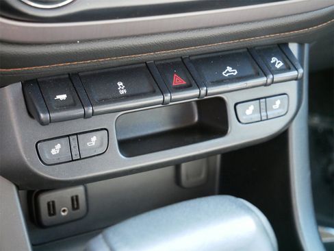 Used 2021 GMC Canyon AT4 image 19