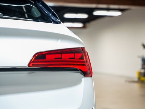Used 2021 Audi SQ5 Prestige w/ Prestige Package image 15