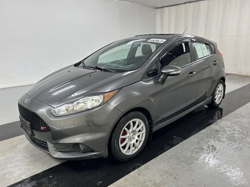 Used 2017 Ford Fiesta ST FWD image 5