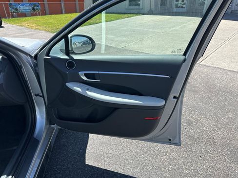 New 2024 Hyundai Sonata SEL w/ Convenience Package FWD image 19