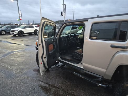 Used 2006 HUMMER H3 Base image 8