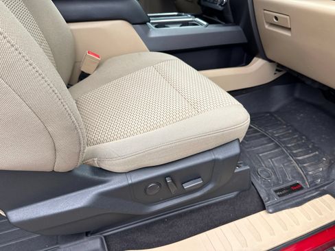 Used 2020 Ford F150 XLT w/ Equipment Group 302A Luxury AWD/4WD image 32