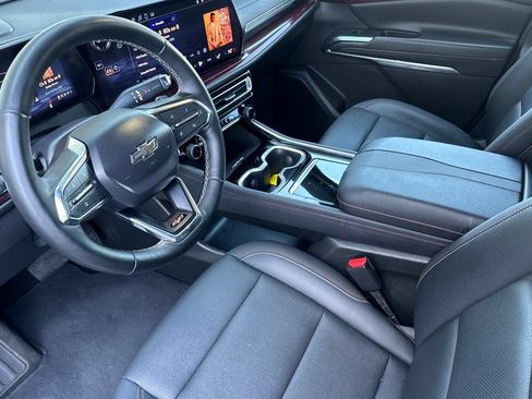 Used 2025 Chevrolet Traverse Z71 AWD/4WD image 11