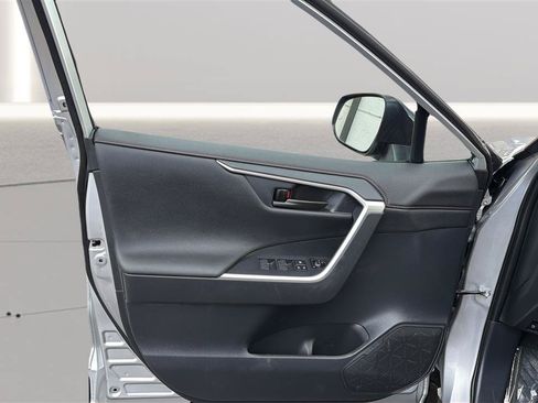 Used 2024 Toyota RAV4 XSE w/ Weather Package AWD/4WD image 18