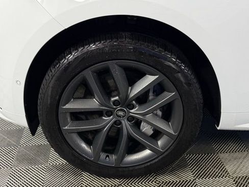 New 2025 Land Rover Range Rover Sport Dynamic SE image 7