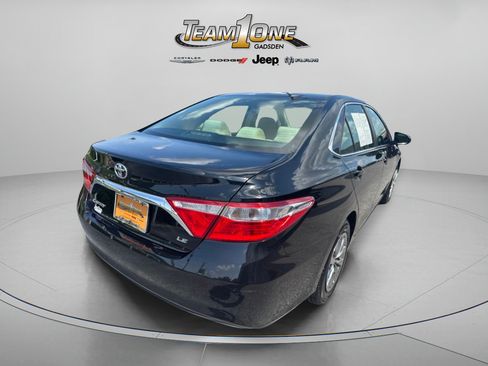 Used 2016 Toyota Camry LE FWD image 8