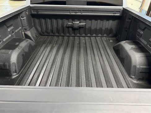 Certified 2026 Chevrolet Silverado 1500 High Country w/ Technology Package AWD/4WD image 6