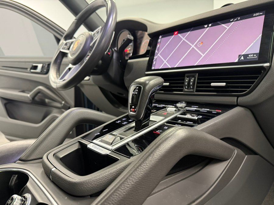 Used 2019 Porsche Cayenne S w/ Premium Plus Package AWD/4WD image 48
