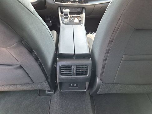 Used 2021 Nissan Rogue SV FWD image 31