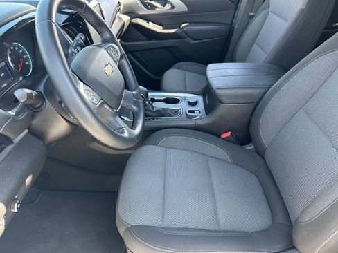 Certified 2023 Chevrolet Traverse LT FWD image 28