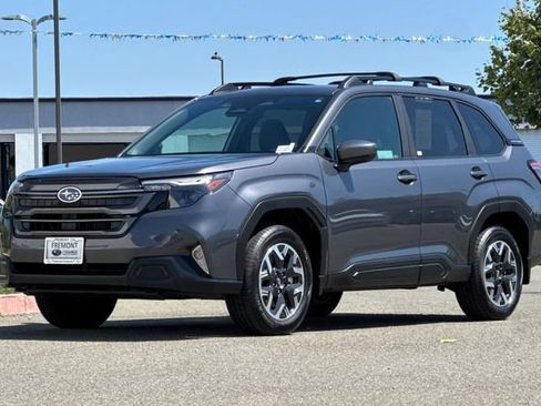 Used 2026 Subaru Forester Premium AWD/4WD image 8