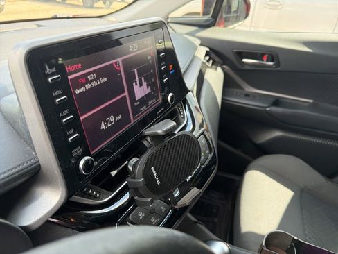 Used 2020 Toyota C-HR LE FWD image 8