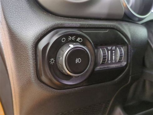 Used 2021 Jeep Wrangler Unlimited Sport image 15