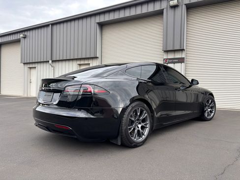 Used 2023 Tesla Model S Standard Range image 8