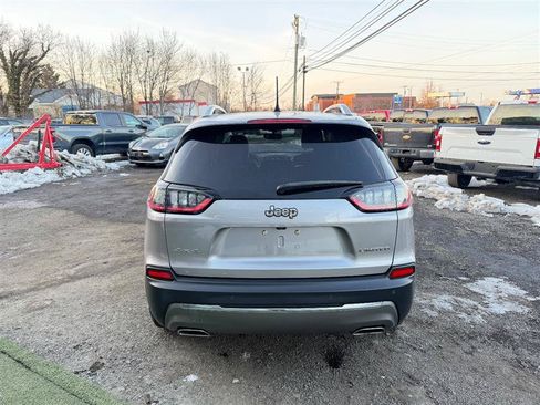 Used 2019 Jeep Cherokee Limited AWD/4WD image 5