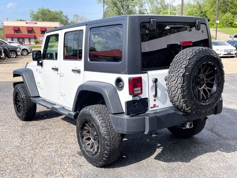 Used 2018 Jeep Wrangler Unlimited Sport S image 5