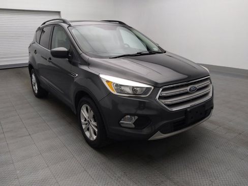 Used 2018 Ford Escape SE image 13