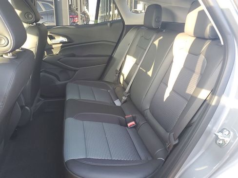 New 2026 Chevrolet Trax LT image 8