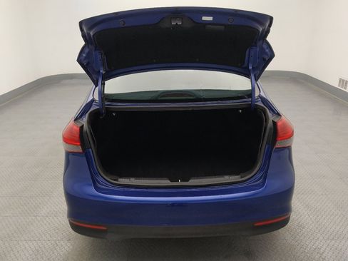 Used 2017 Kia Forte LX FWD image 29