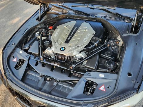 Used 2011 BMW 750Li xDrive image 46