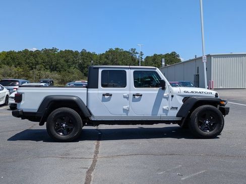 Used 2020 Jeep Gladiator Sport w/ Quick Order Package 24S AWD/4WD image 4