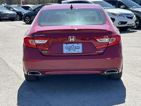 Used 2018 Honda Accord Sport image 4