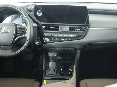 Used 2025 Lexus ES 350 Luxury image 14