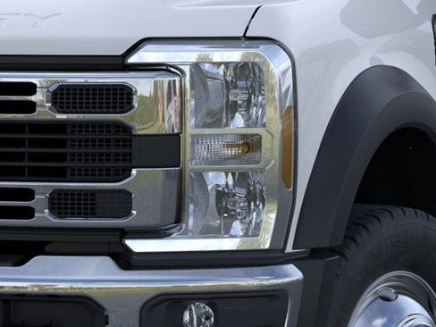 New 2026 Ford F550 4x4 Supercab Super Duty image 18