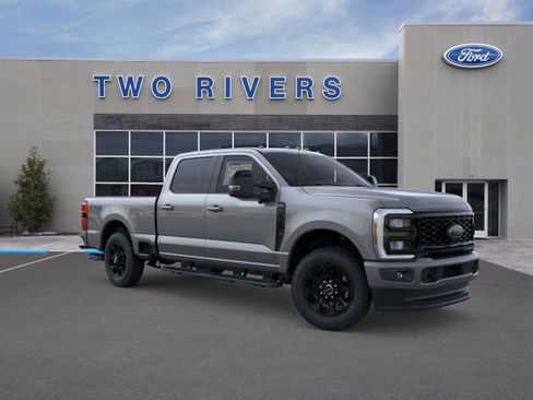 New 2026 Ford F250 Lariat w/ Black Appearance Package image 7
