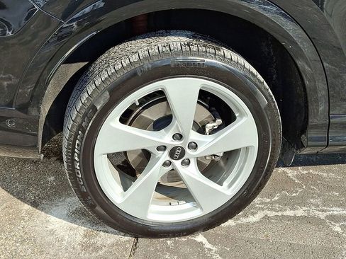 Certified 2025 Audi Q5 Premium Plus w/ Premium Plus image 8