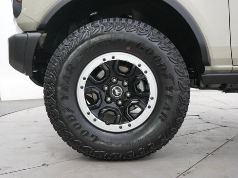 Used 2025 Ford Bronco Badlands w/ Sasquatch Package AWD/4WD image 25
