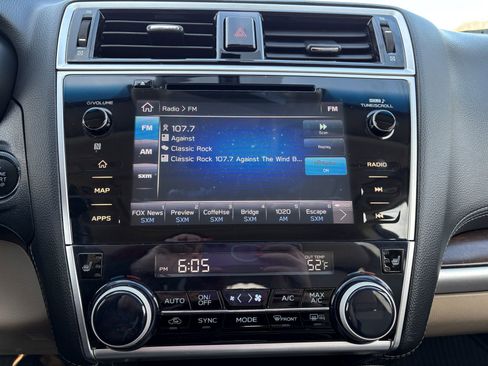 Used 2018 Subaru Outback 2.5i Limited image 32