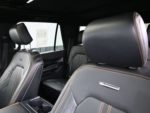 Used 2023 Ford Expedition Platinum AWD/4WD image 14