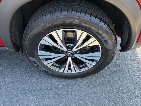 Used 2023 Nissan Rogue SV AWD/4WD image 36