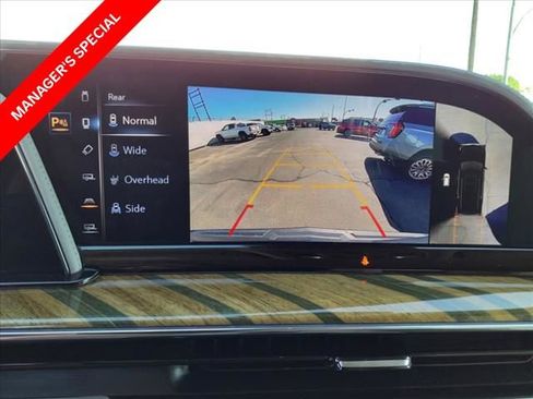 Used 2021 Cadillac Escalade Premium Luxury Platinum image 19