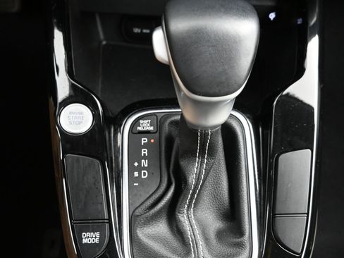 Used 2024 Kia Soul GT-Line FWD image 19