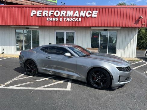 Used 2023 Chevrolet Camaro LT RWD image 2